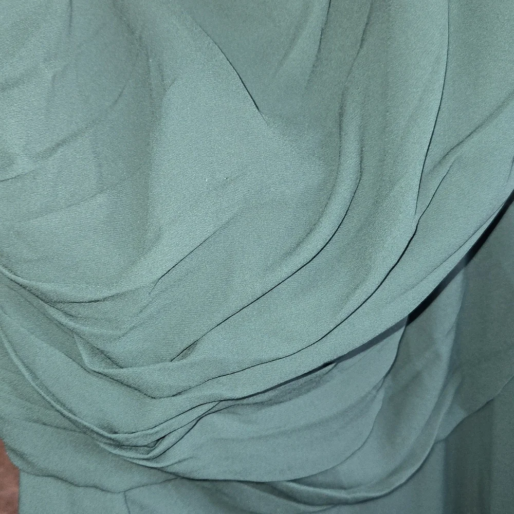 NWT Davids Bridal Georgette Cascade Dress F19832 Size 14 Juniper Green - Picture 8 of 11